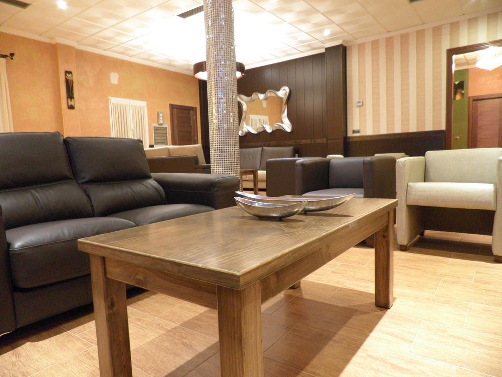 Ciudad De Hotel 2*