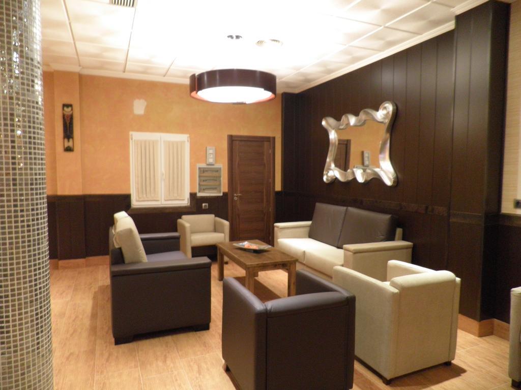 Ciudad De Hotel 2*